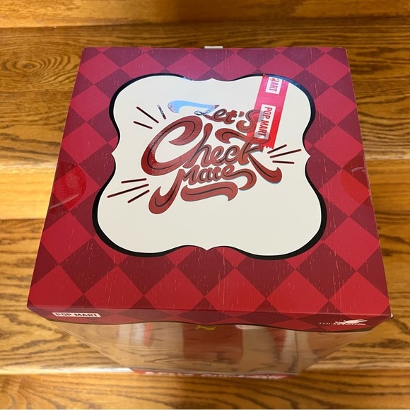 [NEW] POP MART Labubu Let's Checkmate King Vinyl Plush Doll Large - Picture 9 of 12